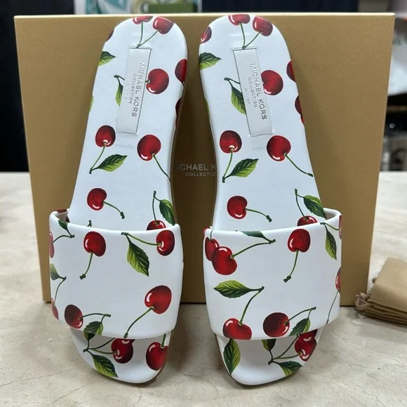 MICHAEL KORS COLLECTION DELPHINE RUNWAY PRINTED LEATHER SLIDES IN CHERRY US 8 - Picture 3 of 14